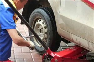 且末附近拖车24小时服务热线电话